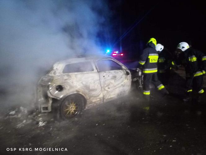 Brzostowiec: Pożar samochodu osobowego. 