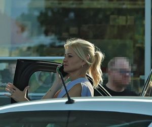 Małgorzata Kożuchowska jeździ autem za pół miliona w obcasach