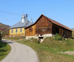 To wyjątkowa wieś na mapie Małopolski. Kiedyś wykuwano w niej przydrożne krzyże