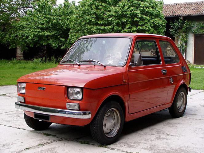 Fiat 126 zwany „Maluchem” - zdjęcie ilustracyjne