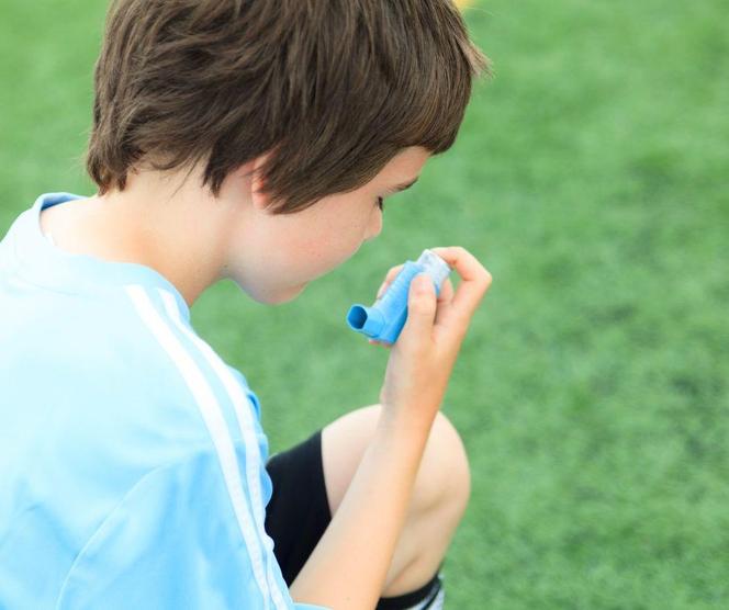 Upały mogą zaostrzać astmę u dzieci. Problemy będą się nasilać