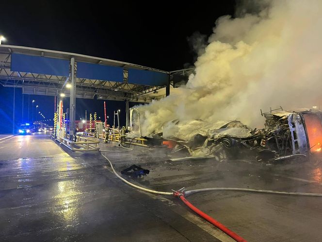 Pożar ciężarówki na autostradzie A2