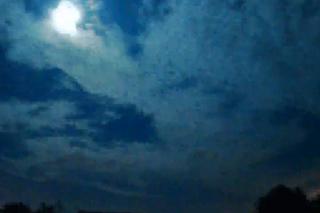 Ognista kula na niebie nad Mazowszem! Widziały ją dziesiątki osób, co to było?