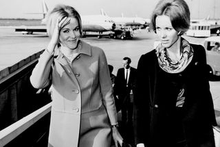 Słynne bliźniaczki nie żyją. Zmarły razem w swoim domu tańcząc i śpiewając