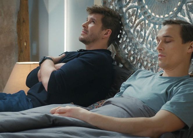 M jak miłość, odcinek 1871: Marcin (Mikołaj Roznerski), Olek (Maurycy Popiel)