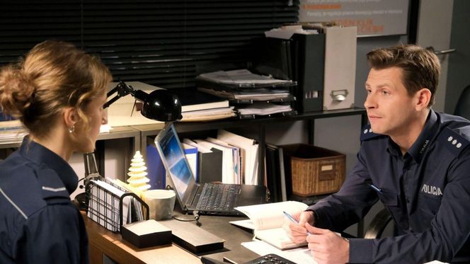 M jak miłość odc. 1854. Natalka (Dominika Suchecka), Adam Karski (Patryk Szwichtenberg)