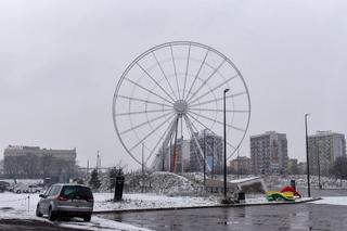 Efektowny diabelski młyn w Toruniu.  Tak wygląda Oko Kopernika