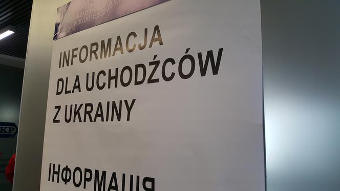 Punkt informacyjny dla Ukraińców na dworcu w Bydgoszczy