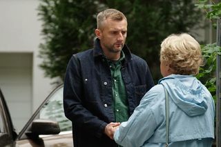 M jak miłość, odcinek 1846: Bartek wyjedzie z Grabiny, by poznać prawdę o śmierci Doroty. Tak go pożegna Barbara - ZDJĘCIA, WIDEO