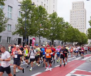 Uczestnicy Maratonu Warszawskiego 2025