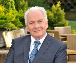 Marek Barbasiewicz przerywa milczenie w sprawie swojego partnera. Kulisy historycznego coming outu!