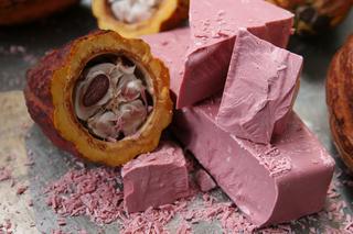 Różowa z natury czekolada: szwajcarski wynalazek podbija świat