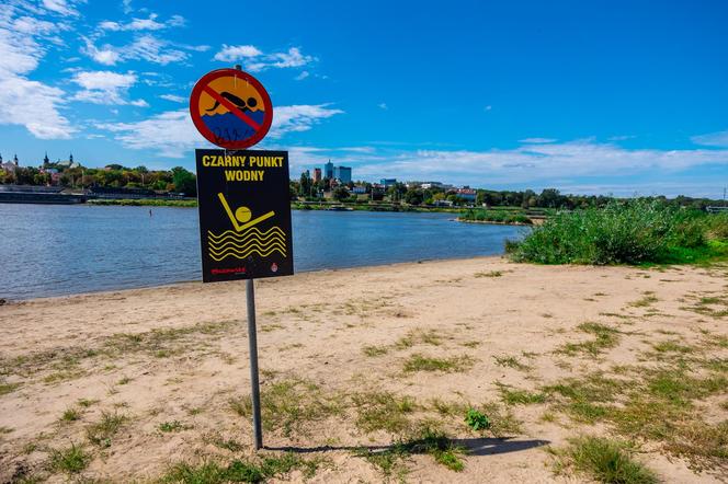 Plaża Rusałka, czyli Plaża Praska – znak ostrzegawczy