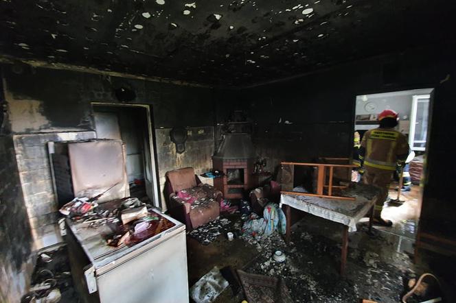 Adamów: Pożar w budynku mieszkalnym. Poszkodowana 26- latka