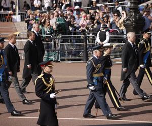 Trumna z ciałem Elżbiety II dotarła do Pałacu Westminsterskiego