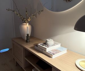 Metamorfoza przedpokoju w domu z lat 90.