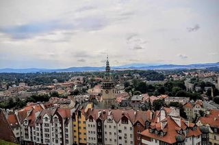 O tym mieście mówią mała Praga. Twierdza, podziemia i najstarszy kamienny most 