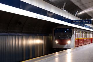 To prawdziwy koszmar dla tysięcy mieszkańców Warszawy! Dlaczego nie jeździ metro? 