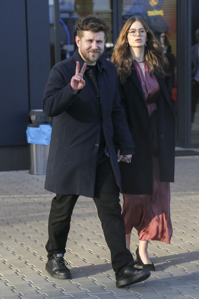 Antoni Królikowski, Izabela Banaś