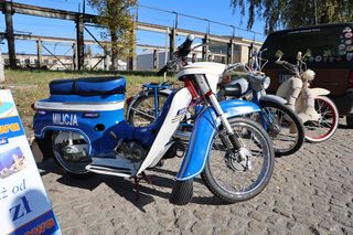 Zlot pojazdów zabytkowych na terenie dawnej Fabryki Samochodów Ciężarowych w Lublinie