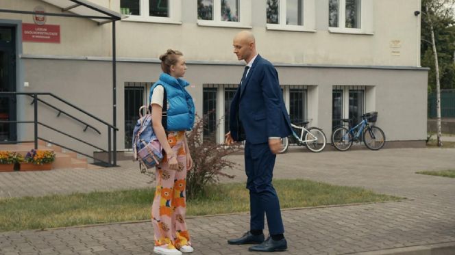 Barwy szczęścia, odcinek 3093. Ewelina (Amelia Listwoń), Markowski (Piotr Chys)