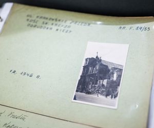 Zbiór fotografii dokumentujących zniszczoną Warszawę