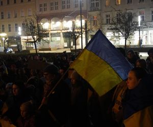 Manifestacja w trzecią rocznicę wybuchu wojny w Ukrainie