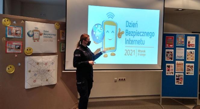 Podkarpaccy policjanci składają życzenia w Dniu Kobiet 