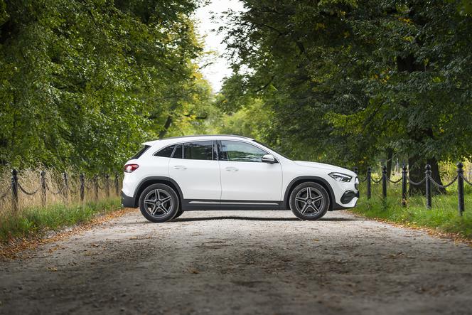 Mercedes-Benz GLA 200 AMG Line