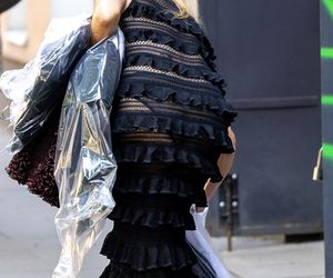 Monika Olejnik. W falbanach pogubiła pranie