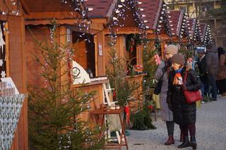 Magia świąt w Fordonie! Trwa Akademicki Jarmark Bożonarodzeniowy [ZDJĘCIA]