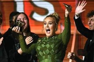 Adele złamała statuetkę Grammy! Zaskakujące zachowanie gwiazdy