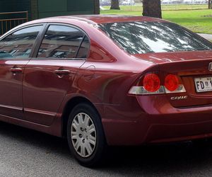 Honda Civic VIII (sedan)