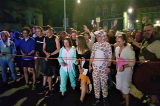 Juwenalia 2022 w Szczecinie rozpoczęte! W środku nocy ulicami miasta przebiegły tłumy studentów