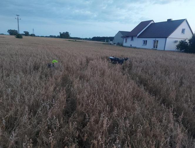 31-letni motocyklista wypadł z drogi i uderzył w słup! Zginął na miejscu