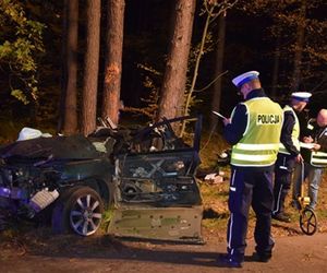 Karolina, Klaudia i Julia roztrzaskały się na drzewie. Młode piłkarki zginęły na miejscu