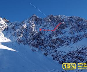Snowboardzista utknął wysoko w górach. TOPR użył śmigłowca w akcji ratunkowej