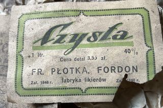 W Fordonie, na strychu dawnej restauracji leżała skrzynia skarbów! Najstarszy pochodzi z 1894 roku