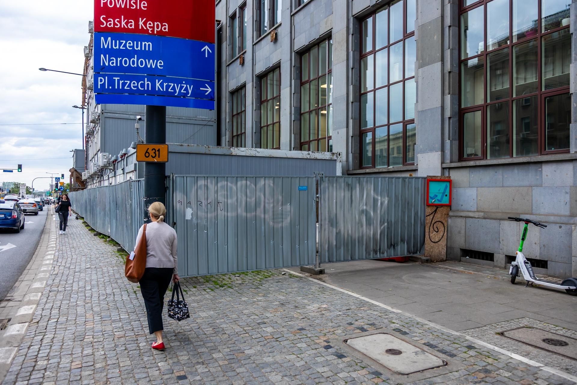 Gmach Banku Gospodarstwa Krajowego w Warszawie w trakcie remontu