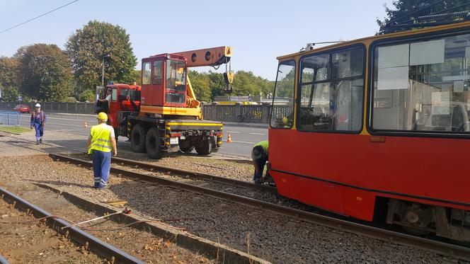 Tramwaj zderzył się z betoniarką