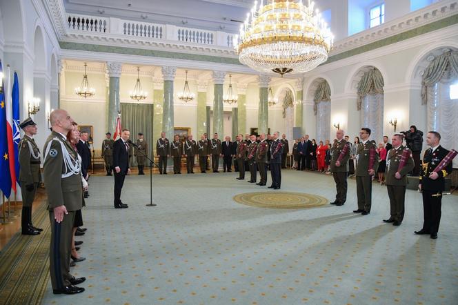 Andrzej Duda wręczył nominacje generalskie i admiralską