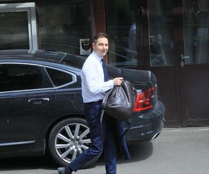 Zjechali na spotkanie do siedziby PiS na Nowogrodzką  -- 