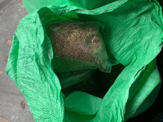 Policja zarekwirowała nielegalne papierosy i krajankę tytoniową