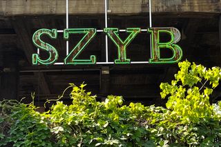 Neon Szyb na Bolko Loft w Bytomiu