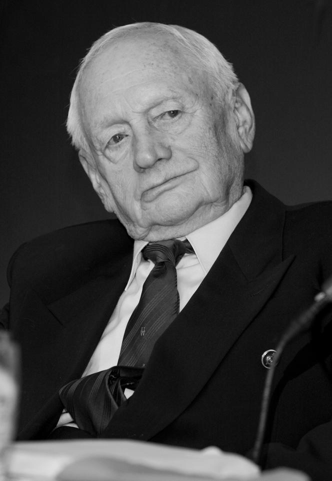 WITOLD PYRKOSZ