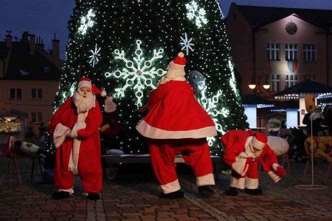 Święta Bożego Narodzenia w Żorach. Jarmark, spotkanie z Mikołajem, wigilia dla mieszkańców