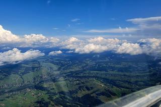 Najwyżej położone lotnisko w Polsce leży w Małopolsce. Kiedyś znajdował się tam poligon