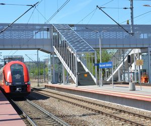 Potężna awaria kolei w Warszawie. Spóźnienia, odwołania i skrócone trasy!