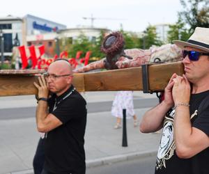 Procesja różańcowa w Warszawie