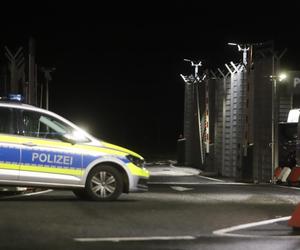 Terrorysta na lotnisku w Hamburgu przetrzymuje córkę jako zakładniczkę